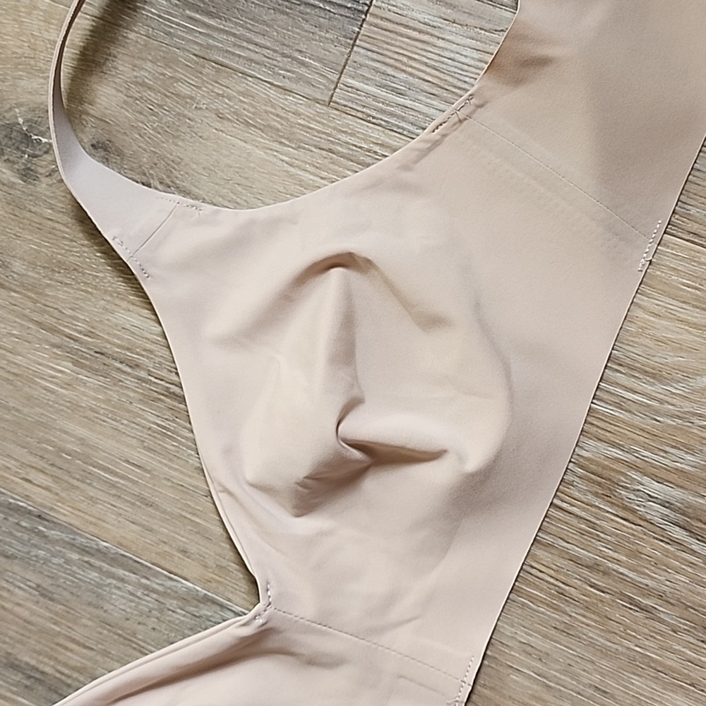 LULULEMON WIRELESS BRA - Picture 14 of 14